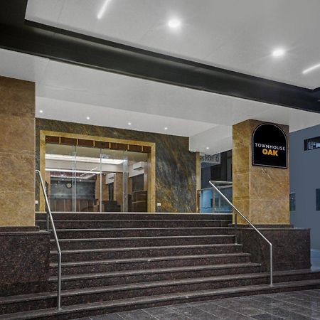 Clubhouse Hotel Raajpath Vadodara Exterior photo